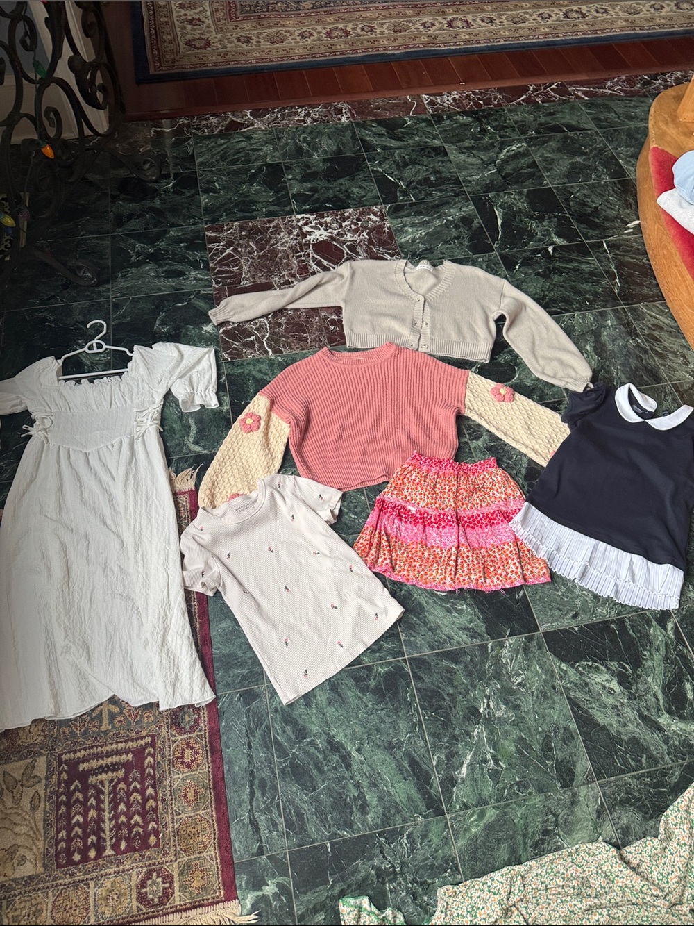 Girls 10/12 bundle !!! Very nice